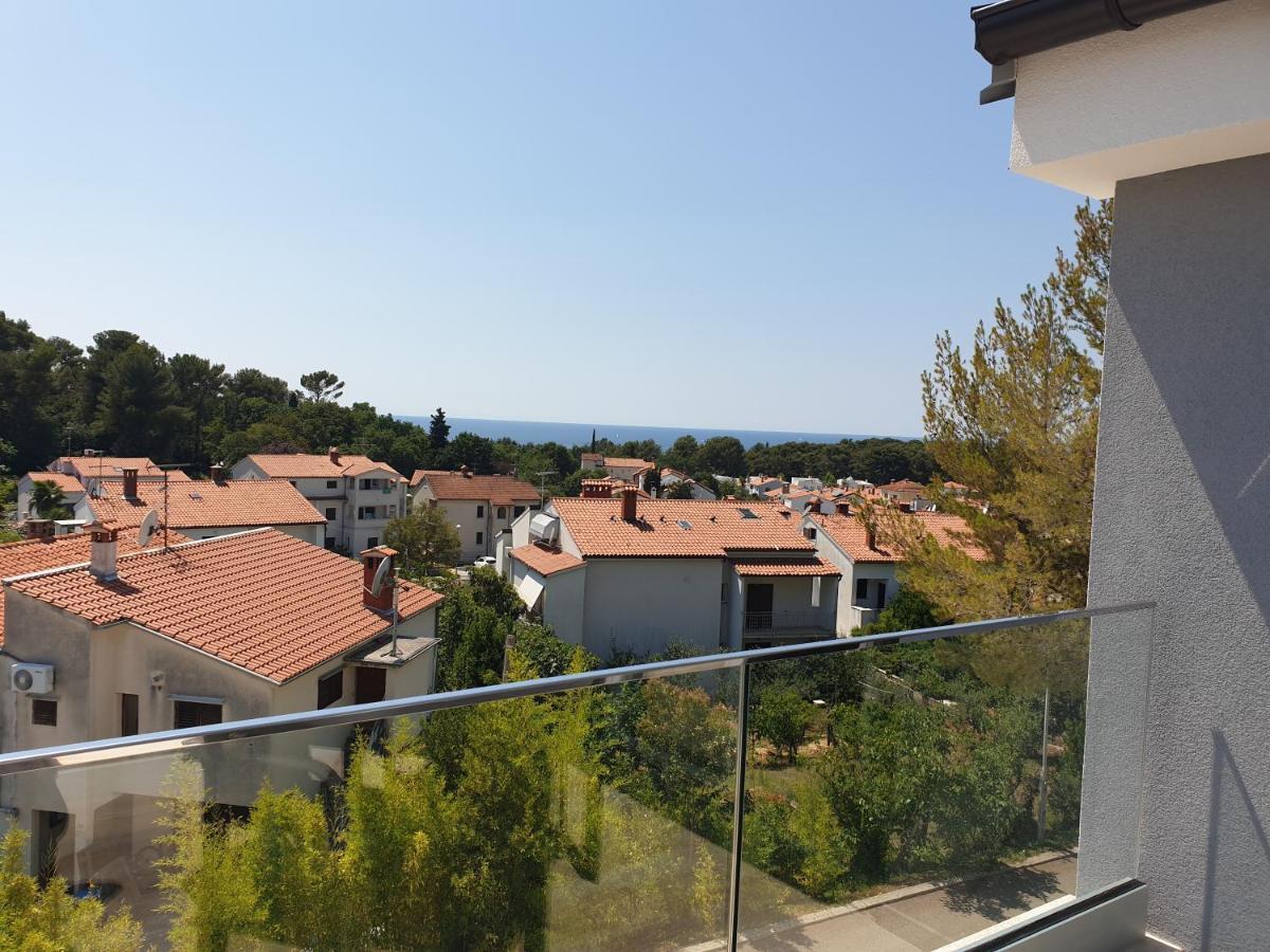 Holiday Apartments Novo Naselje Пореч Стая снимка